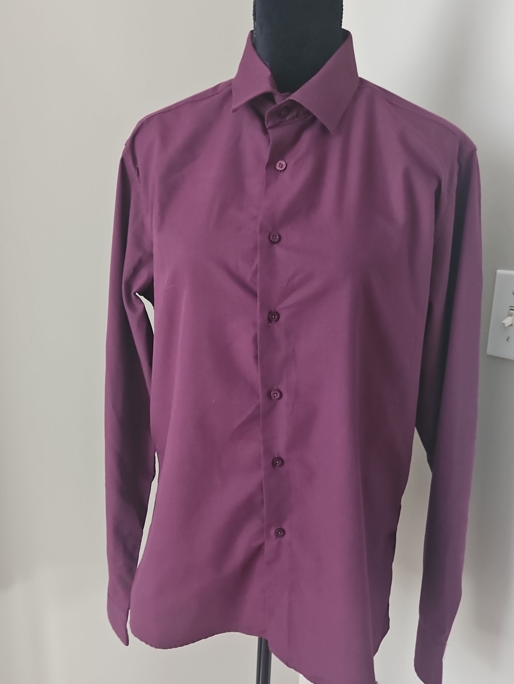Classic Men's Long-Sleeve Dress Shirt in Plum